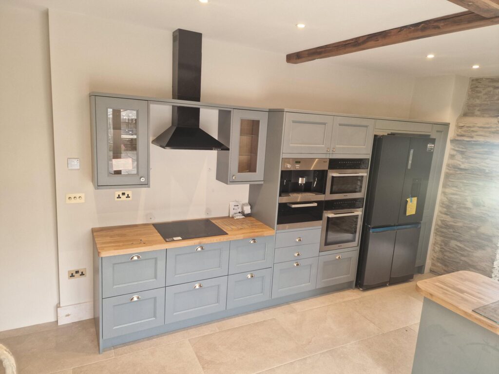 fitted kitchen units torquay carpentry